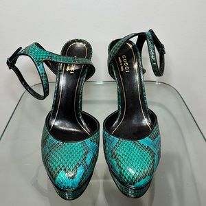Gucci Green Python Leather Huston Pumps in Size 37.5